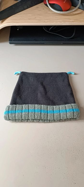 Bonnet DPAM bleu et gris taille 18-23 mois