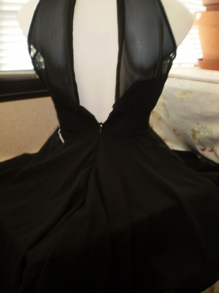 Robe noir t 16 ans ou t 36 femme - photo numéro 3