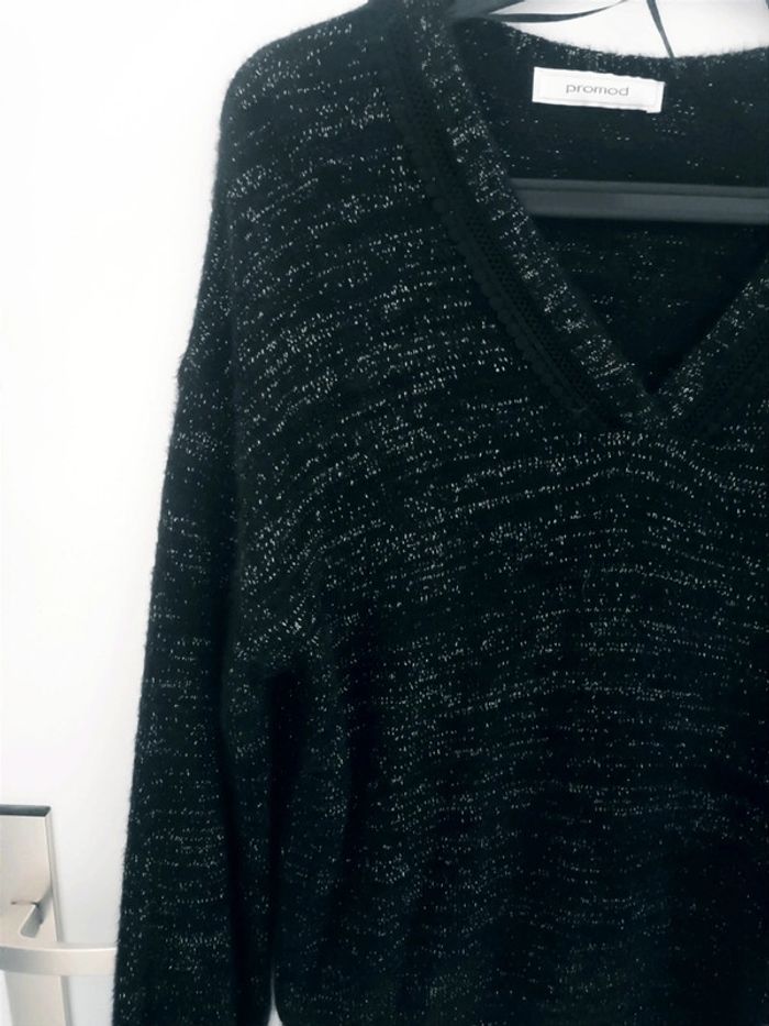 Pull doux noir brillants dorés col V dentelle Promod Taille M Neuf avec étiquette