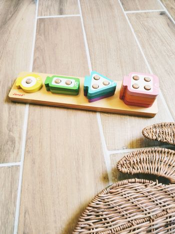 🐠 Poissons en formes géométriques à trier et empiler en bois marque Janod
