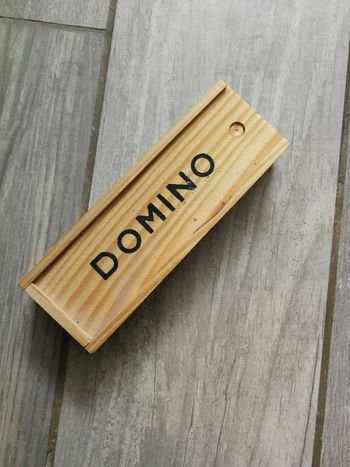 Dominos jeu en bois noir motif asiatiques dragons