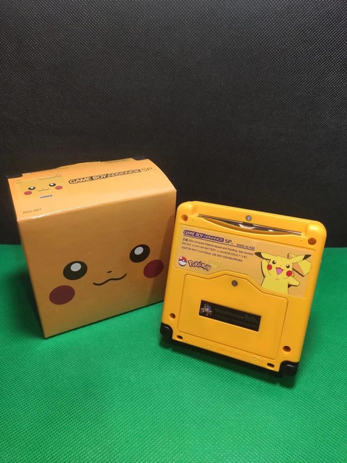 Gameboy Advance SP Pikachu Améliorée - comme neuve - photo numéro 3
