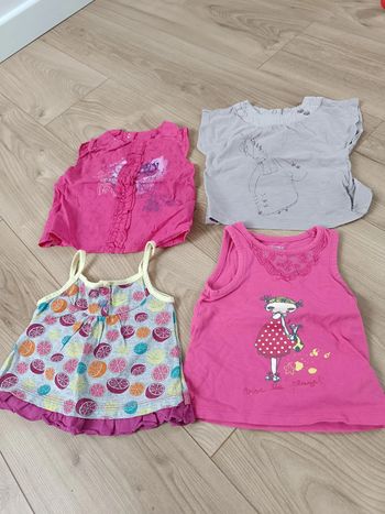 Lot 4 t shirts fille 6 mois