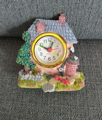 Horloge maison revei