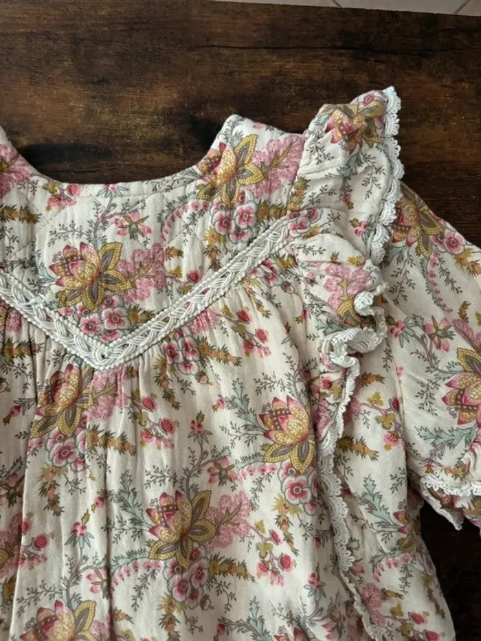 Robe fleurie esprit indien