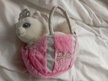 Sac barbie rose et son chat blanc neuf 2€