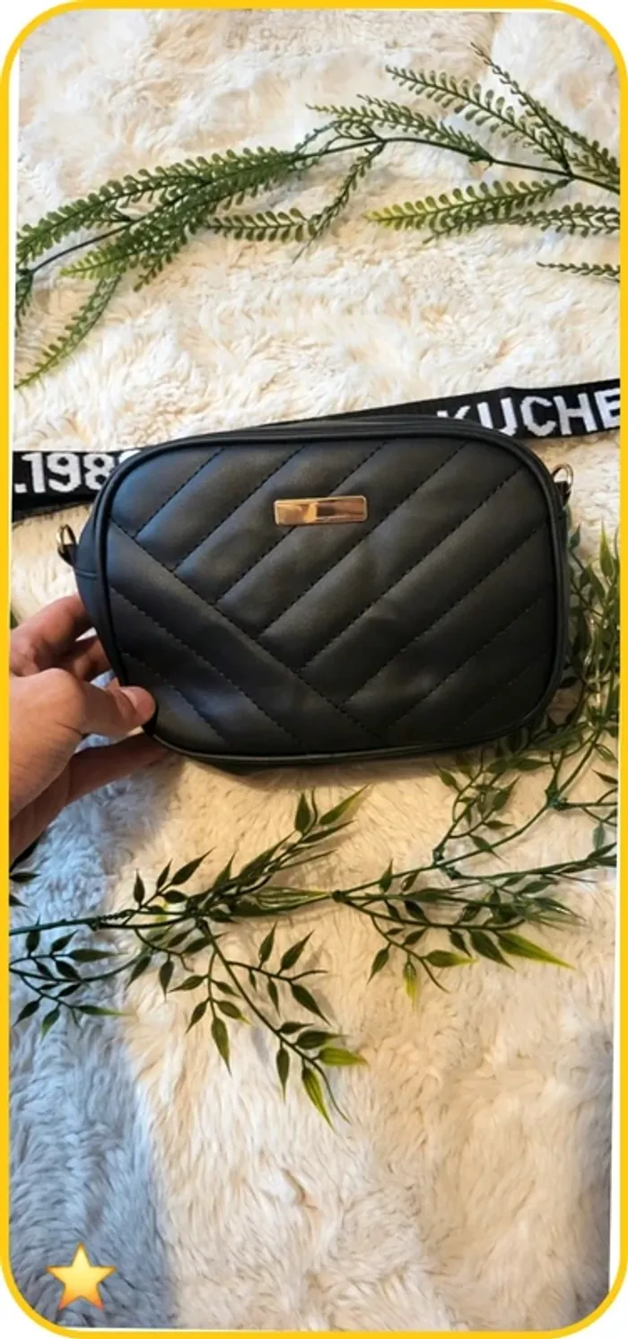 Sac à main noir, bandoulière, neuf jamais utilisé