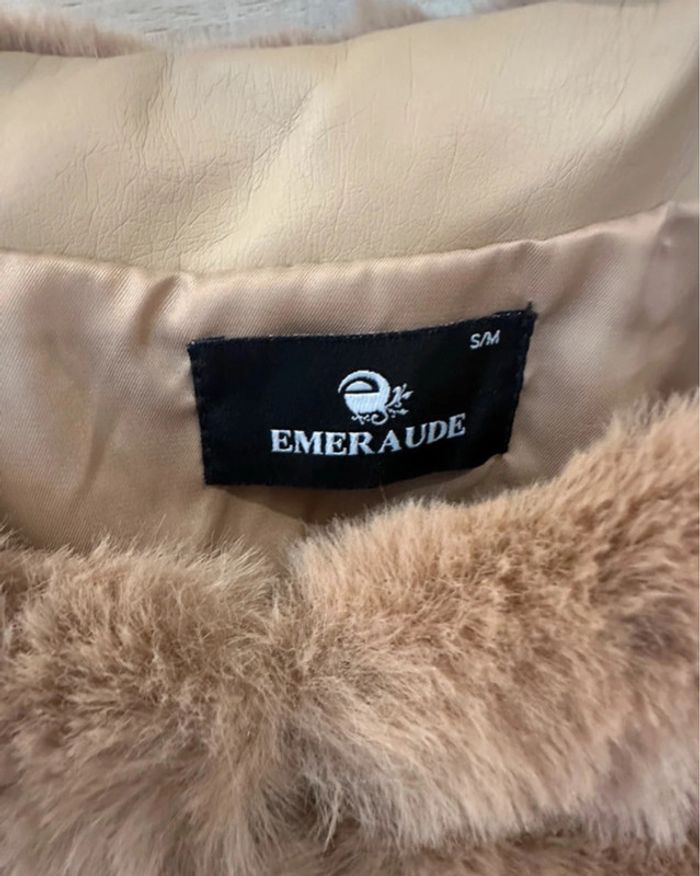 Manteau fausse fourrure - photo numéro 5