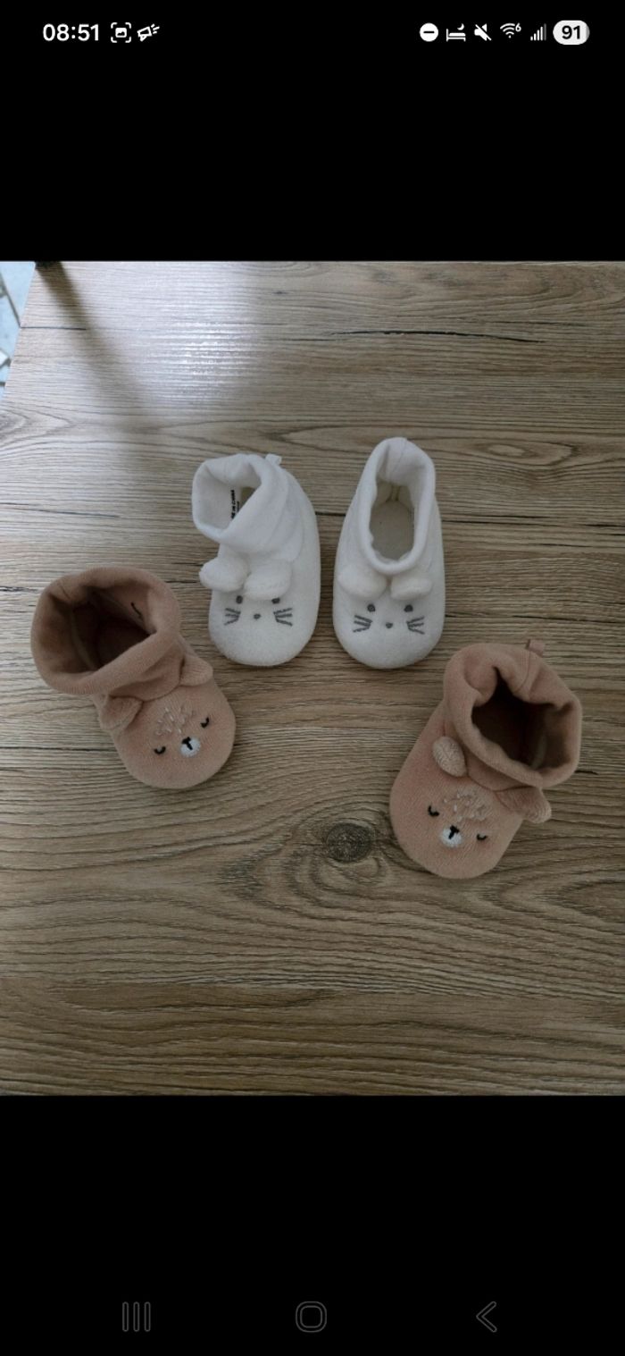 Lot chaussons bébé 