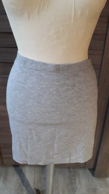 Mini jupe basique droite grise