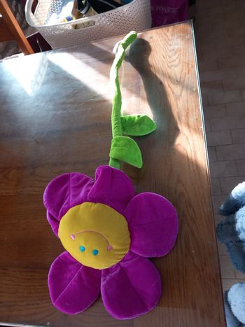 Fleur en peluche