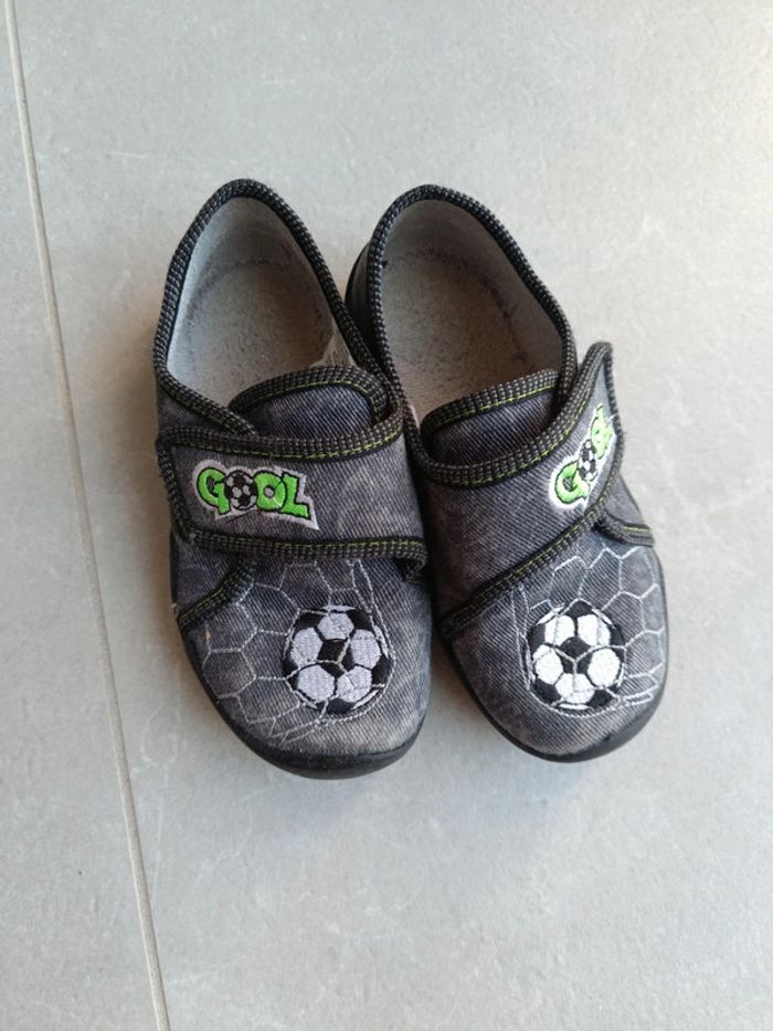 Chaussons garçon 26