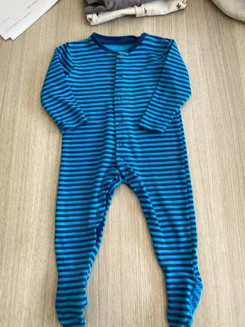 Pyjamas 9-12 mois