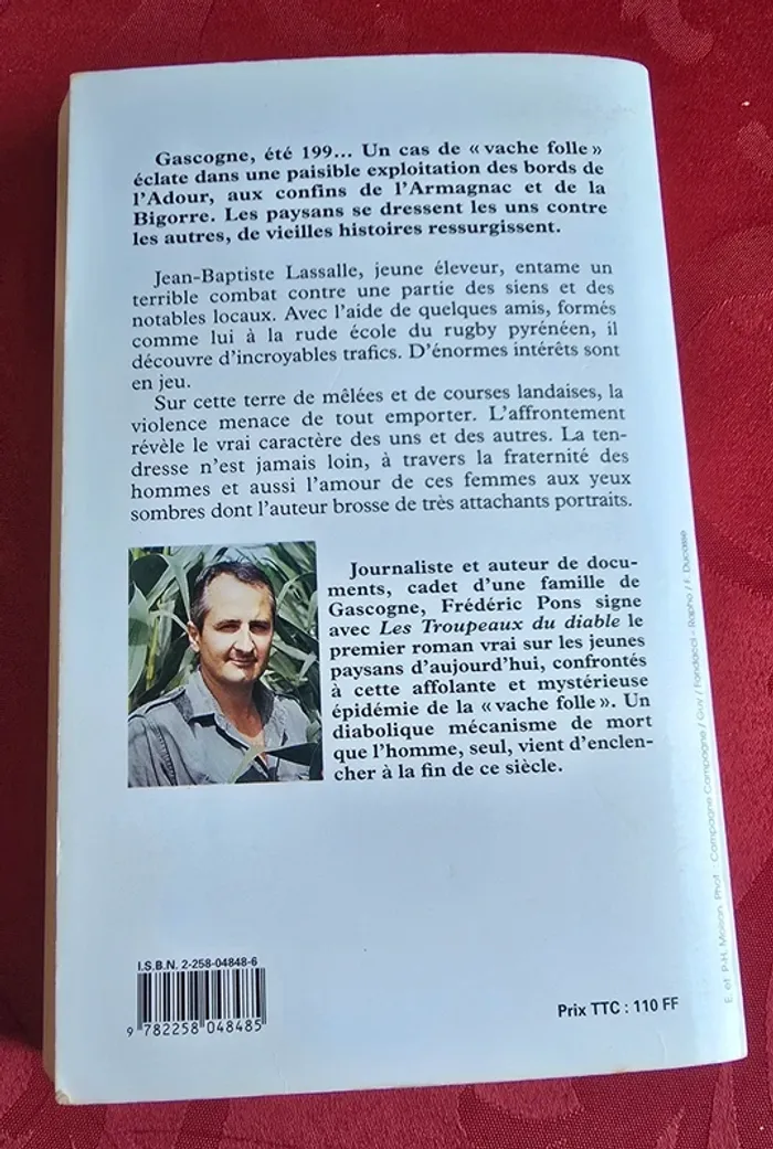 Livre les troupeaux du diable - photo numéro 2