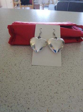Boucles d oreilles cœur argenté