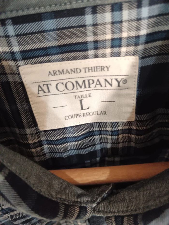 C2 chemise carreaux marine Armand Thierry L - photo numéro 3