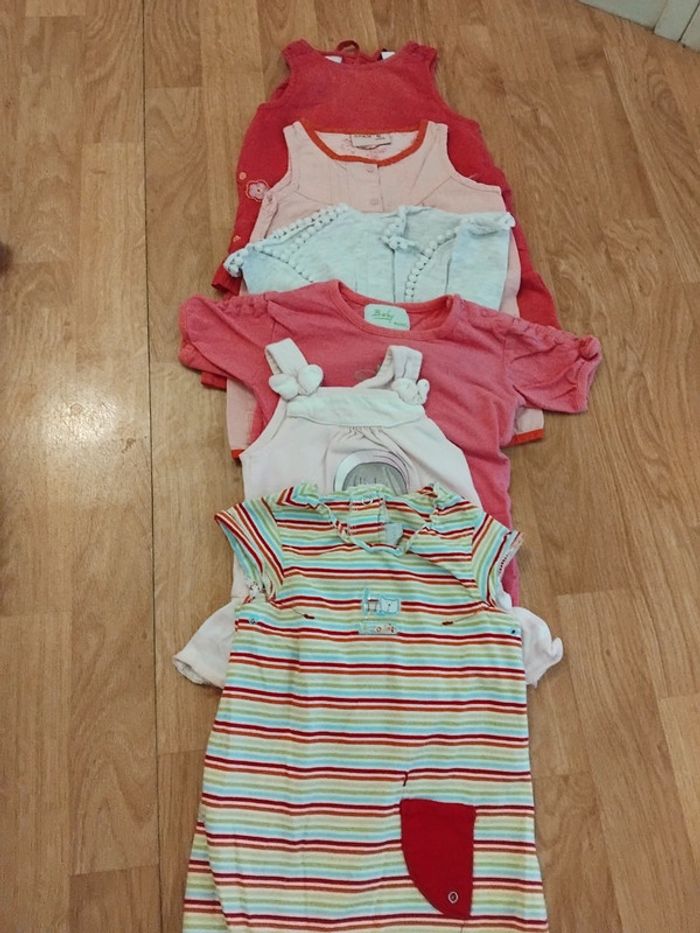 Lot barboteuse fille 6mois - photo numéro 2