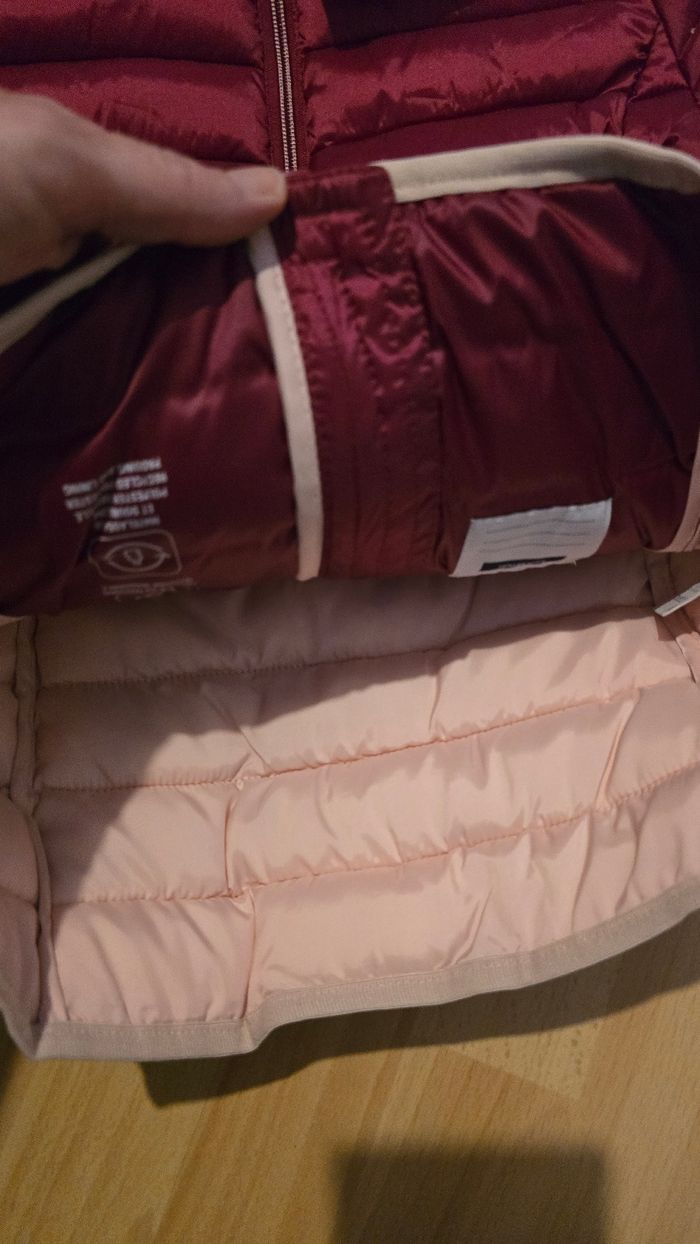 Neuve (non portée) 🩷🥰 Superbe doudoune chaude 10 ans fille 🩷😍 - photo numéro 5