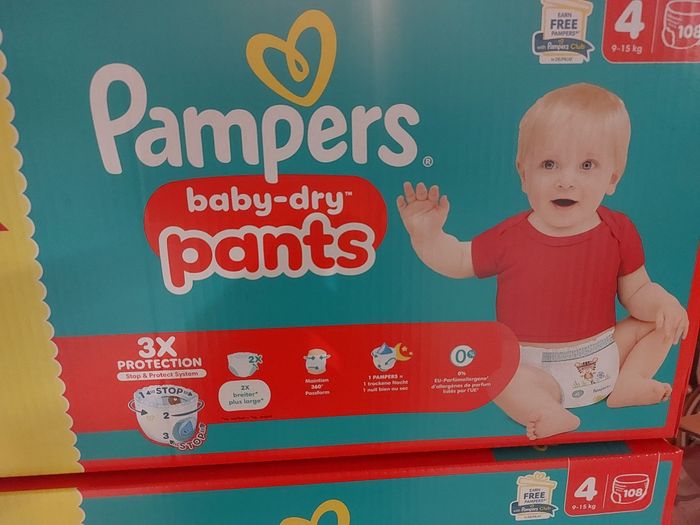 Couches pampers pant  taille 4. - photo numéro 2