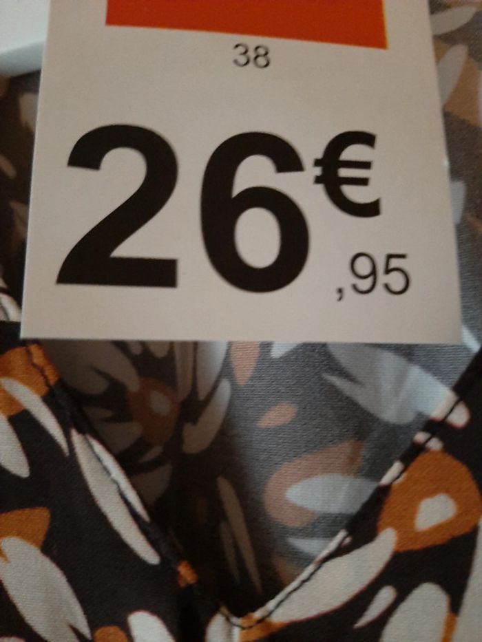 Robe tissaia neuf - photo numéro 3