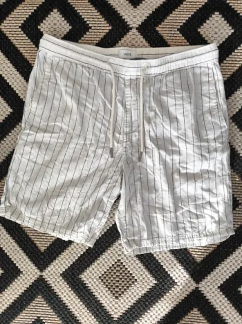 Short blanc à rayures verticales Jules Taille L