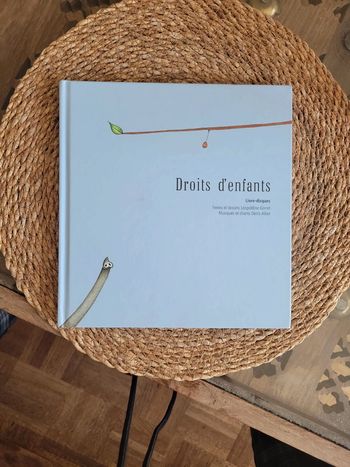 Livre disque. Droits d enfants. Neuf