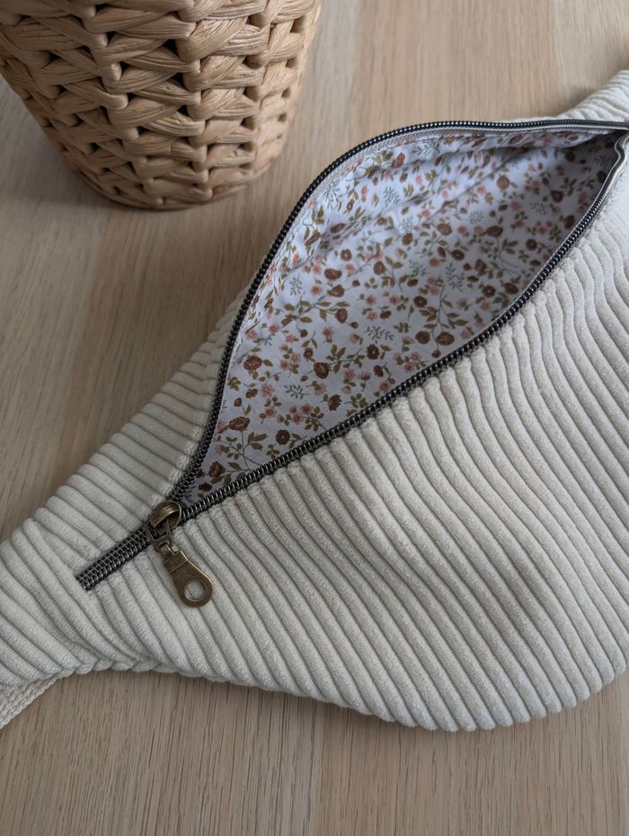 Sac banane femme en velours cotelé beige clair - photo numéro 2