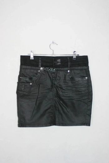 Jupe noire huilée taille 38 Azerty