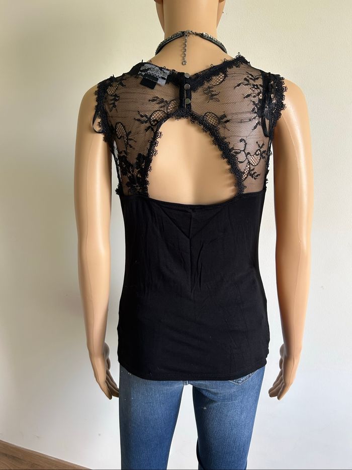Haut noir sans manches avec dentelle la City taille S jamais porté - photo numéro 5