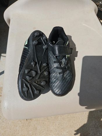 Chaussure à crampon taille 31