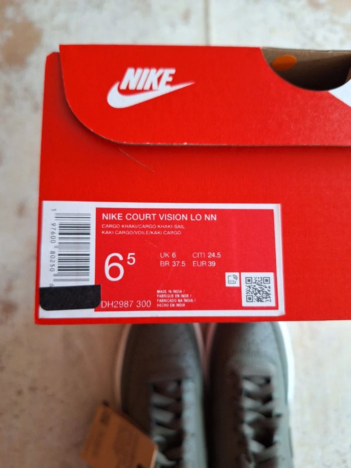 Chaussures Nike - Pointure 39 - photo numéro 7