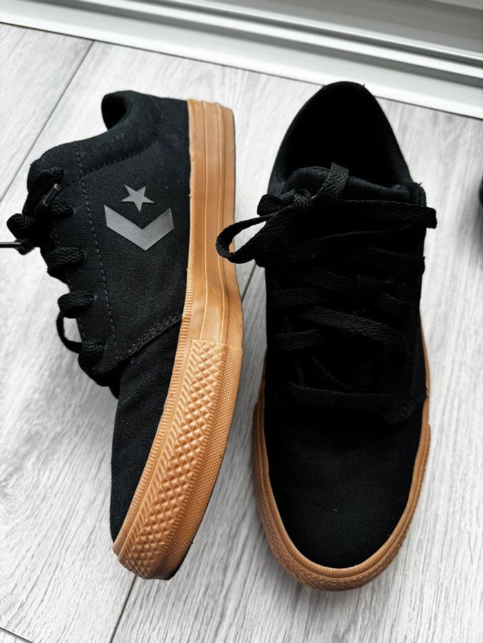 Converse noire - photo numéro 3