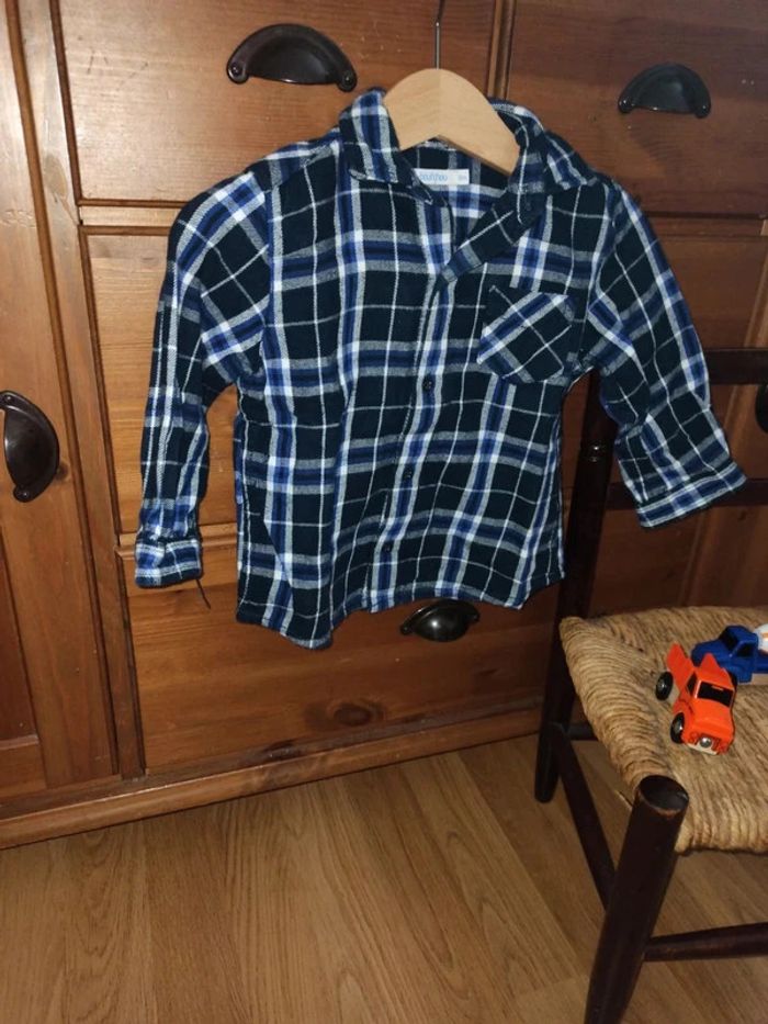 Chemise bout'chou 12 mois tbe - photo numéro 2