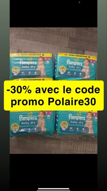 Six paquets de couches Pampers taille 4+