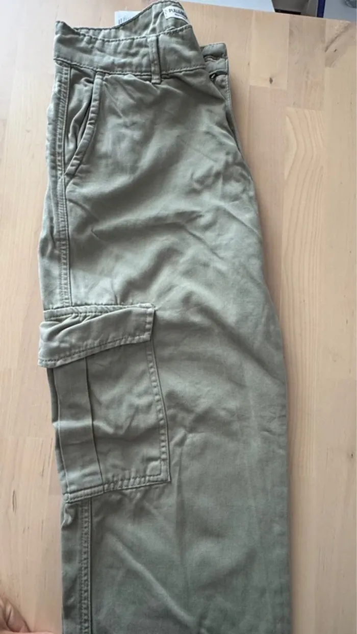 Pantalon kaki large pull and bear 40 - photo numéro 3