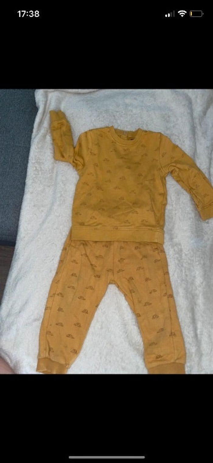 Ensemble kiabi 24mois