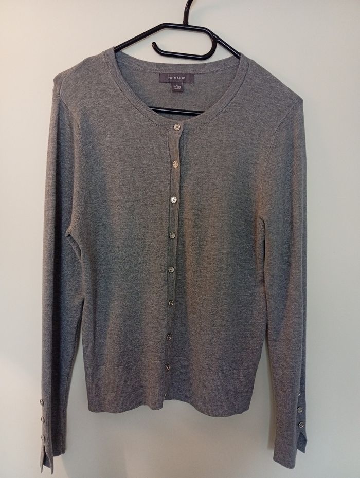 cardigan ou gilet neuf taille 38/40 - gris foncé