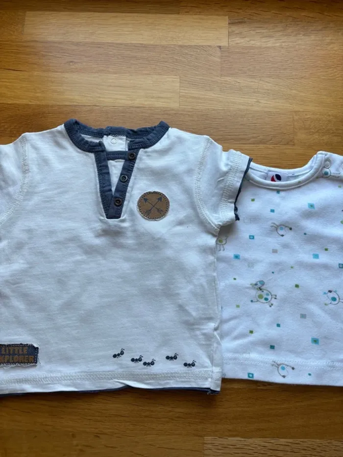 Lot 2 t-shirts MC absorba 1 mois garçon