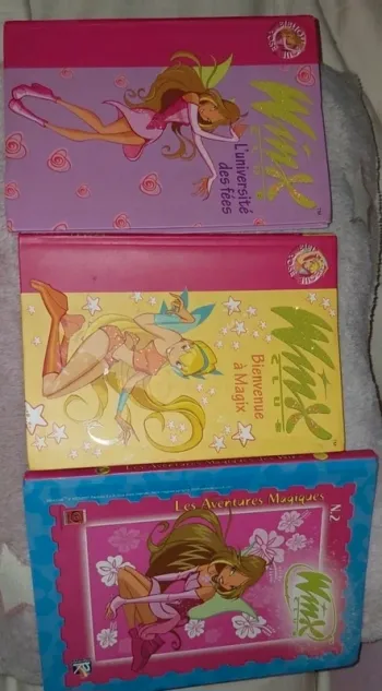 Lot 3 livres winx