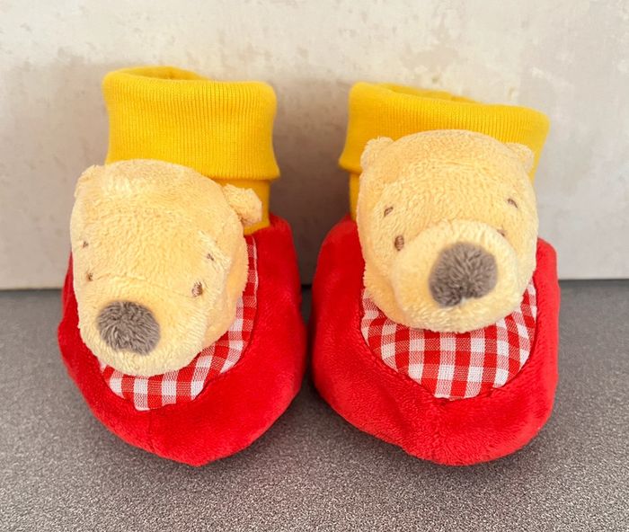 Chaussons grelot nouveau né Winnie l’ourson