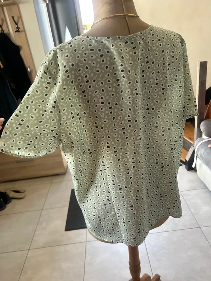 Tshirt blouse femme taille 46 - photo numéro 5