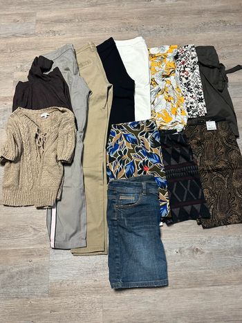 Gros lot jupes , pantalons et hauts taille 40