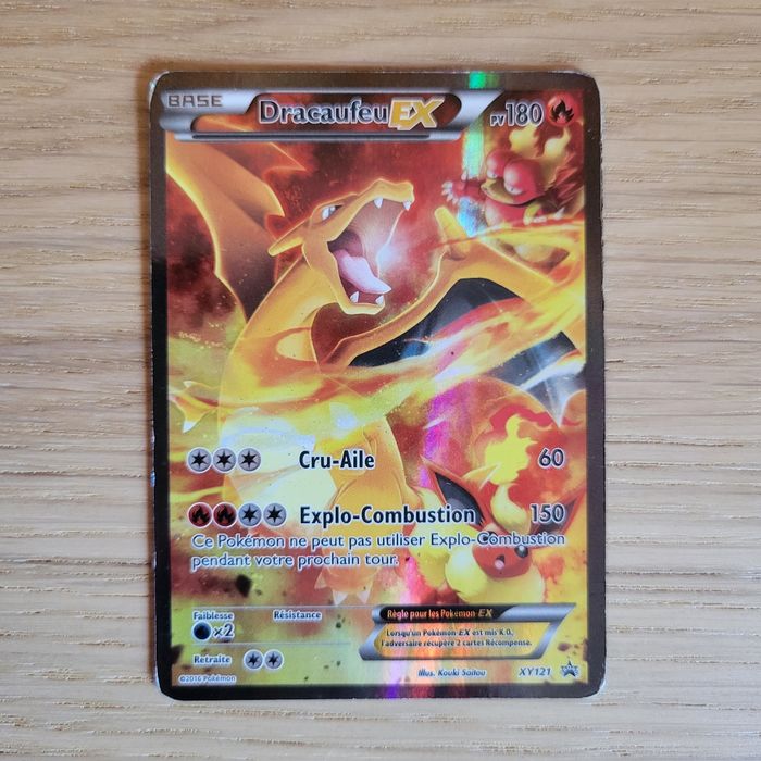Pokémon Dracaufeu XY121 Promo