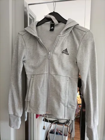Veste à capuche