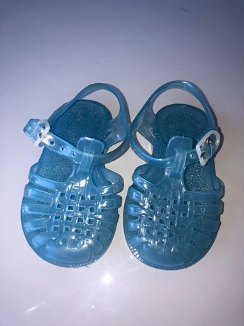Sandales bébé 🌺 taille 18