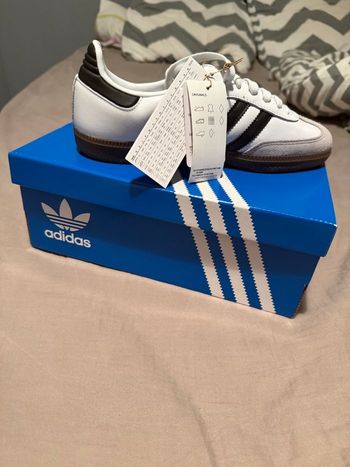 Adidas samba og taille 39 neuve 