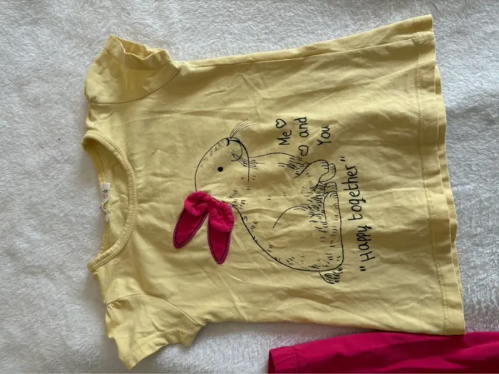 Ensemble fille 3 ans – T-shirt jaune lapin + legging rose fuchsia - photo numéro 2