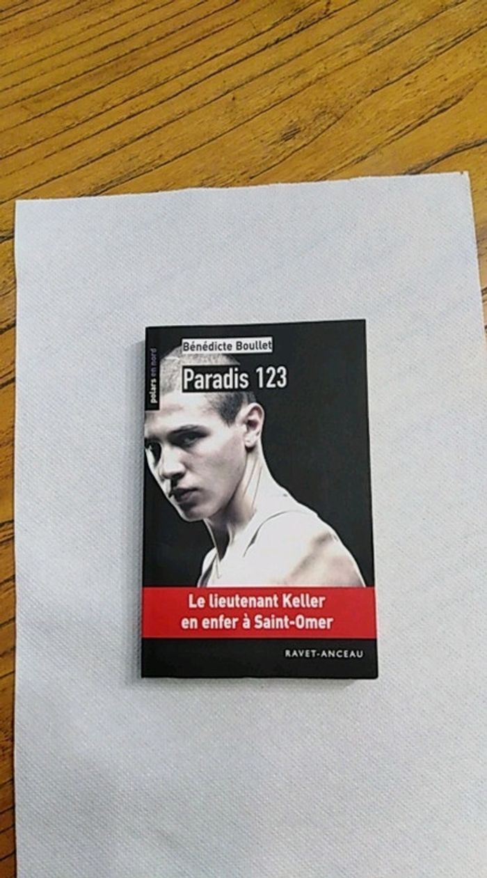 Livre de poche