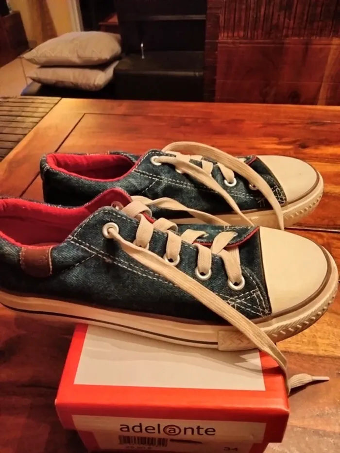 Baskets basses style converse en 34 adelante - photo numéro 3