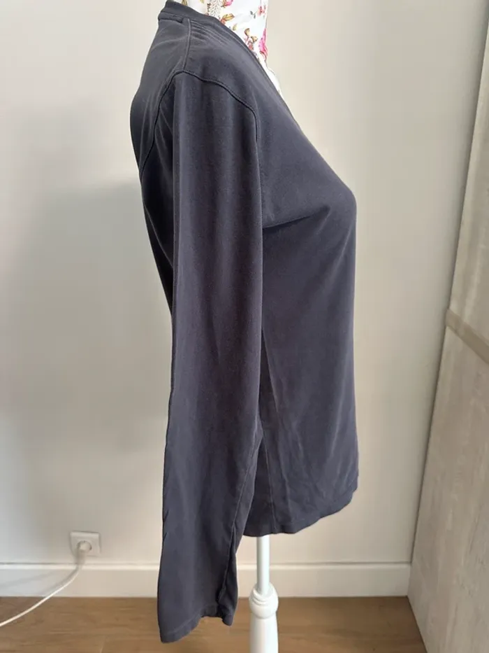 T-shirt Uniqlo gris foncé - photo numéro 4